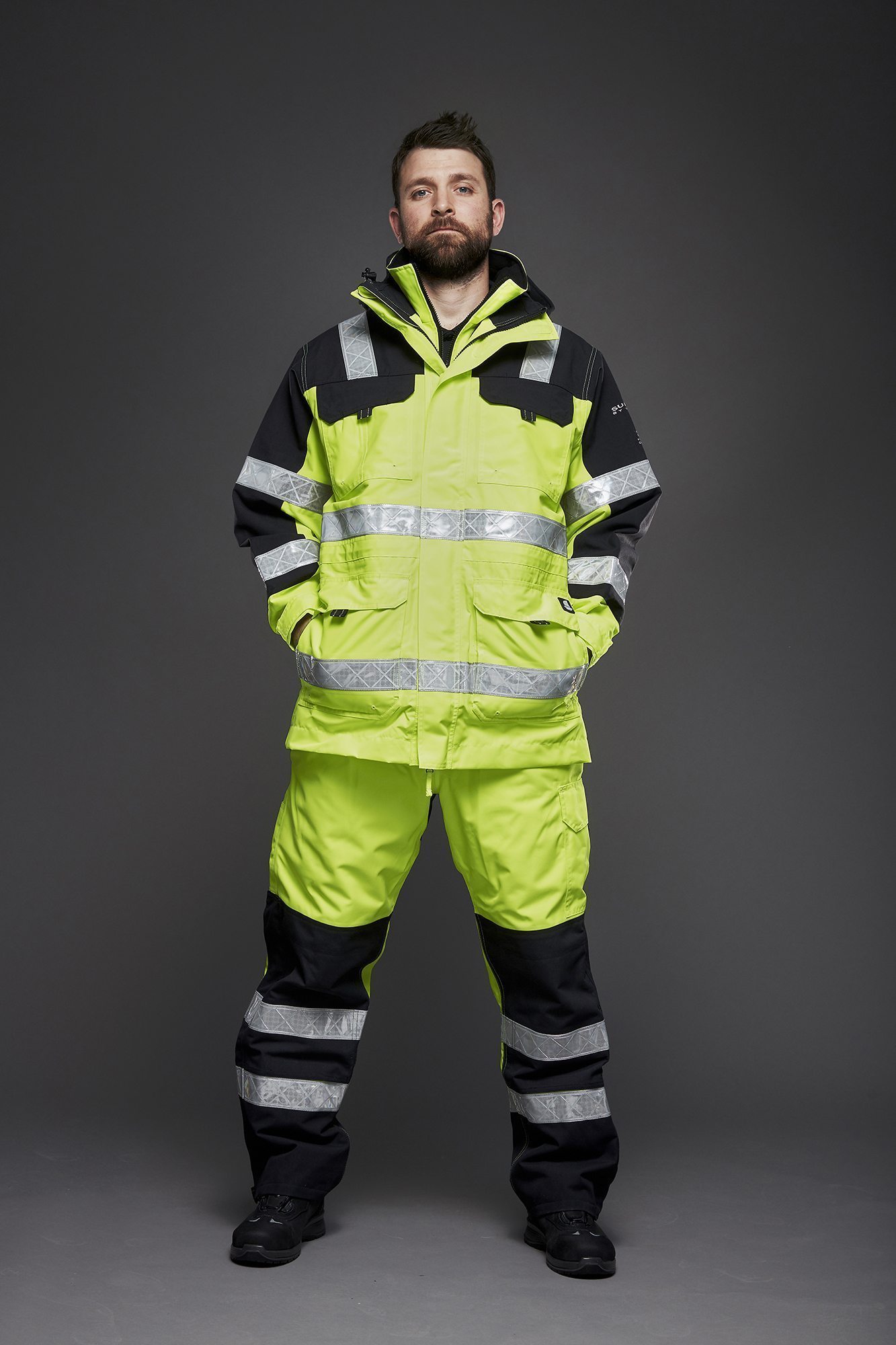 VR_280817_035 1 Superior, The ultimate Hivis jacket for maximum protection